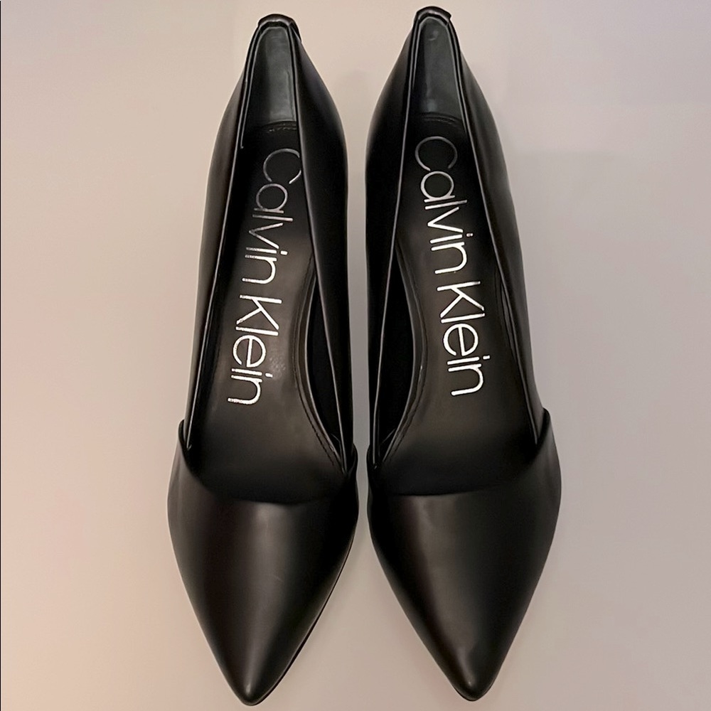 Calvin Klein Black Pointed-Toe Leather Pumps